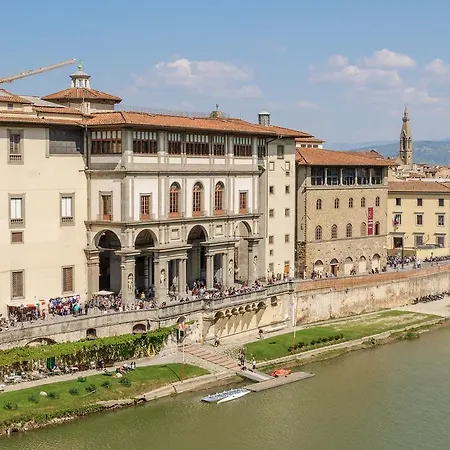 Ponte Vecchio Terrace