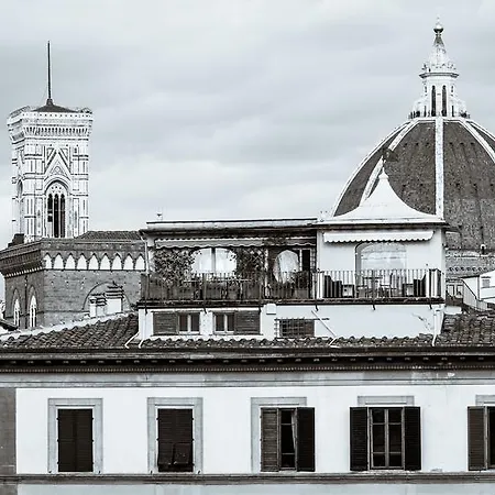 Ponte Vecchio Terrace Apartment